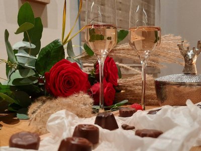 Valentinstag Rosen und Pralinen